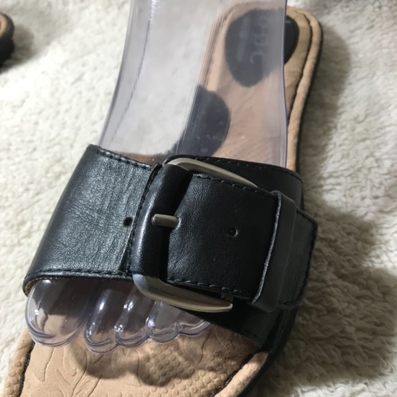 b.o.c. Black Leather Slide-on Sandals Size 7 - Picture 7 of 12